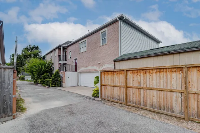 $1,325,000 | 319 West 10th Street, Houston, TX 77008