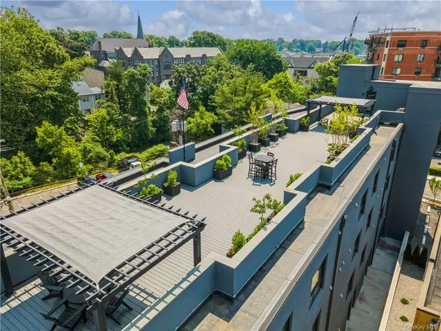 $4,400 | 172 Prospect Avenue, Unit 207, Mamaroneck, NY 10543