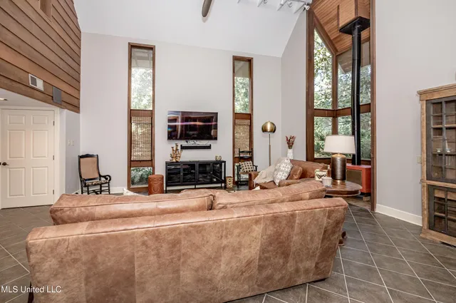 $710,000 | 308 Lovers Lane, Ocean Springs, MS 39564