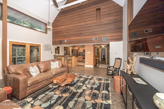 $710,000 | 308 Lovers Lane, Ocean Springs, MS 39564