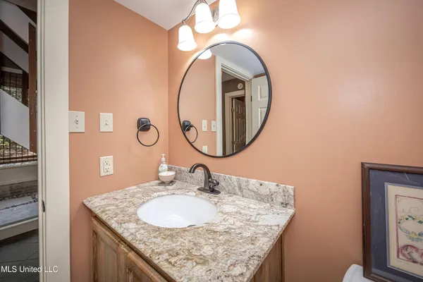 $650,000 | 308 Lovers Lane, Ocean Springs, MS 39564