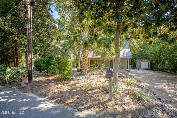 $650,000 | 308 Lovers Lane, Ocean Springs, MS 39564