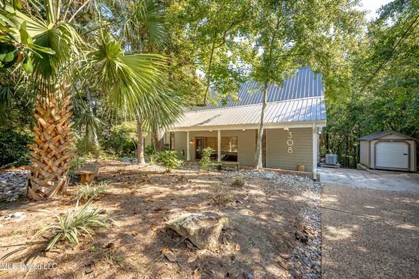$650,000 | 308 Lovers Lane, Ocean Springs, MS 39564