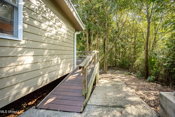 $650,000 | 308 Lovers Lane, Ocean Springs, MS 39564
