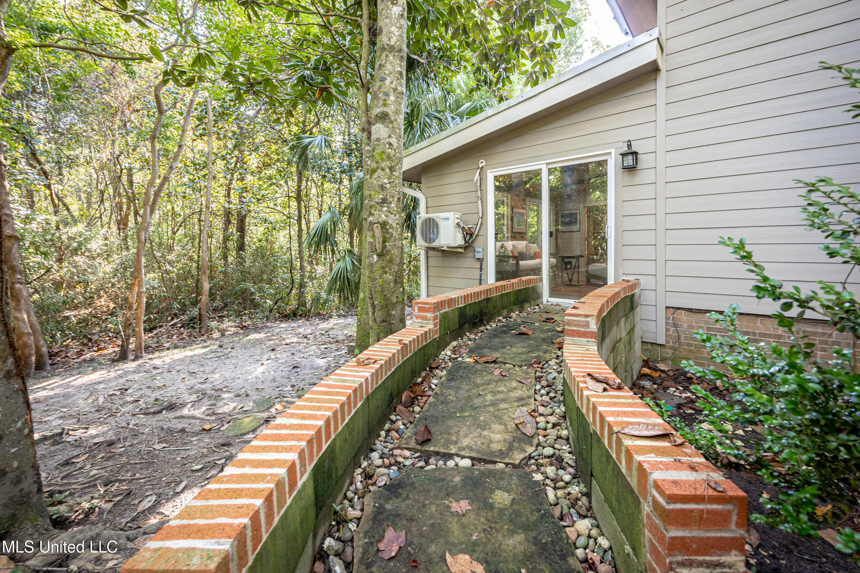 308 Lovers Lane Ocean Springs, MS 39564 - Photo 90 of 103 IMG_3066