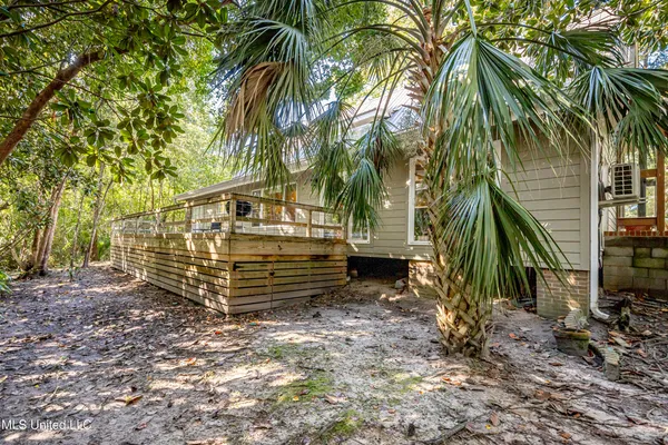 $650,000 | 308 Lovers Lane, Ocean Springs, MS 39564