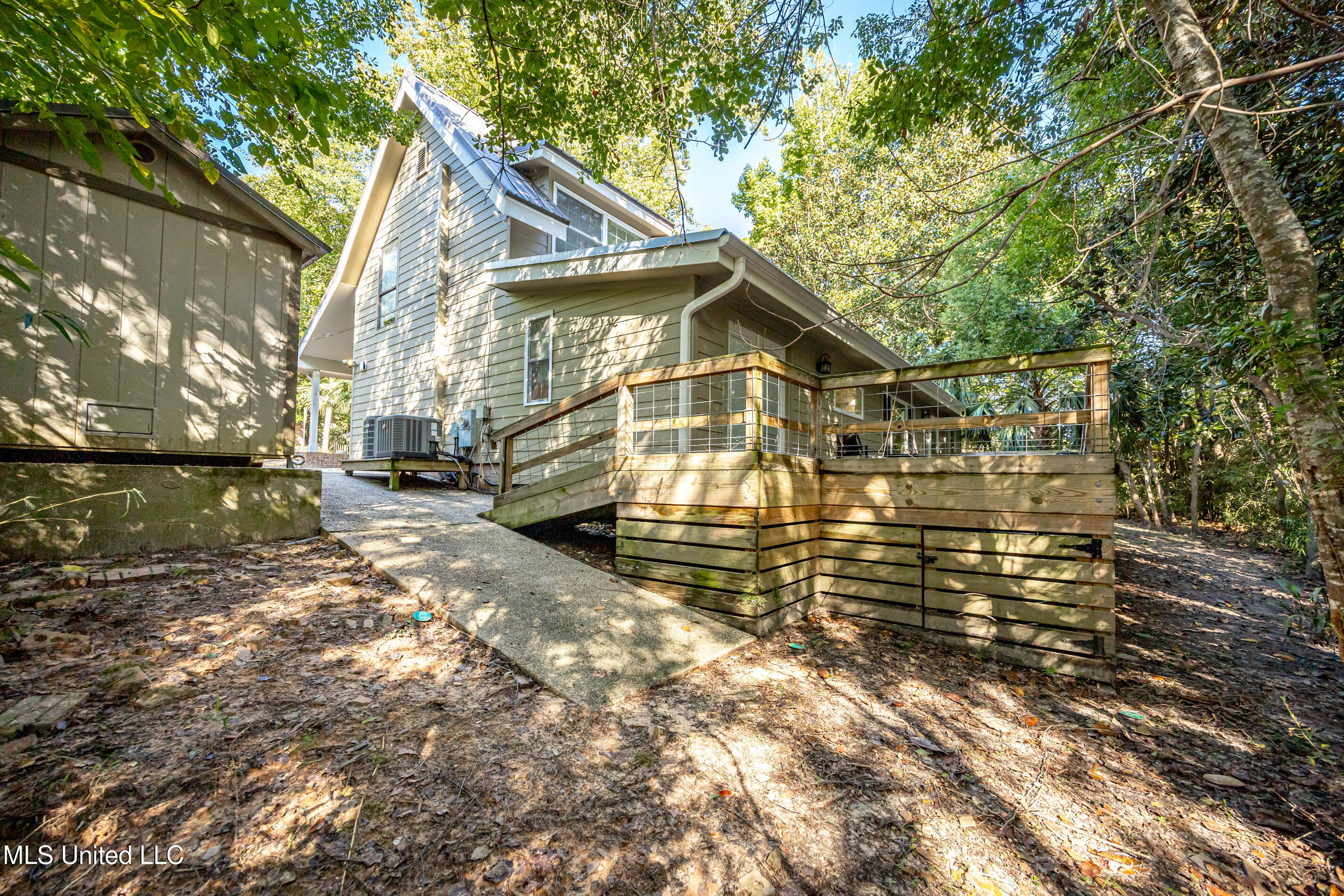 308 Lovers Lane Ocean Springs, MS 39564 - Photo 93 of 103 IMG_3075