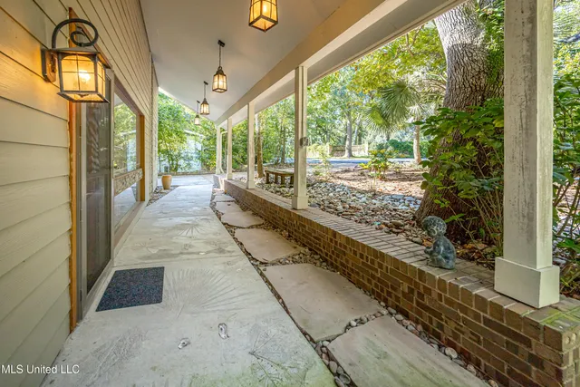 $710,000 | 308 Lovers Lane, Ocean Springs, MS 39564