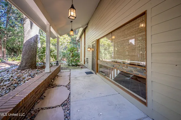 $650,000 | 308 Lovers Lane, Ocean Springs, MS 39564