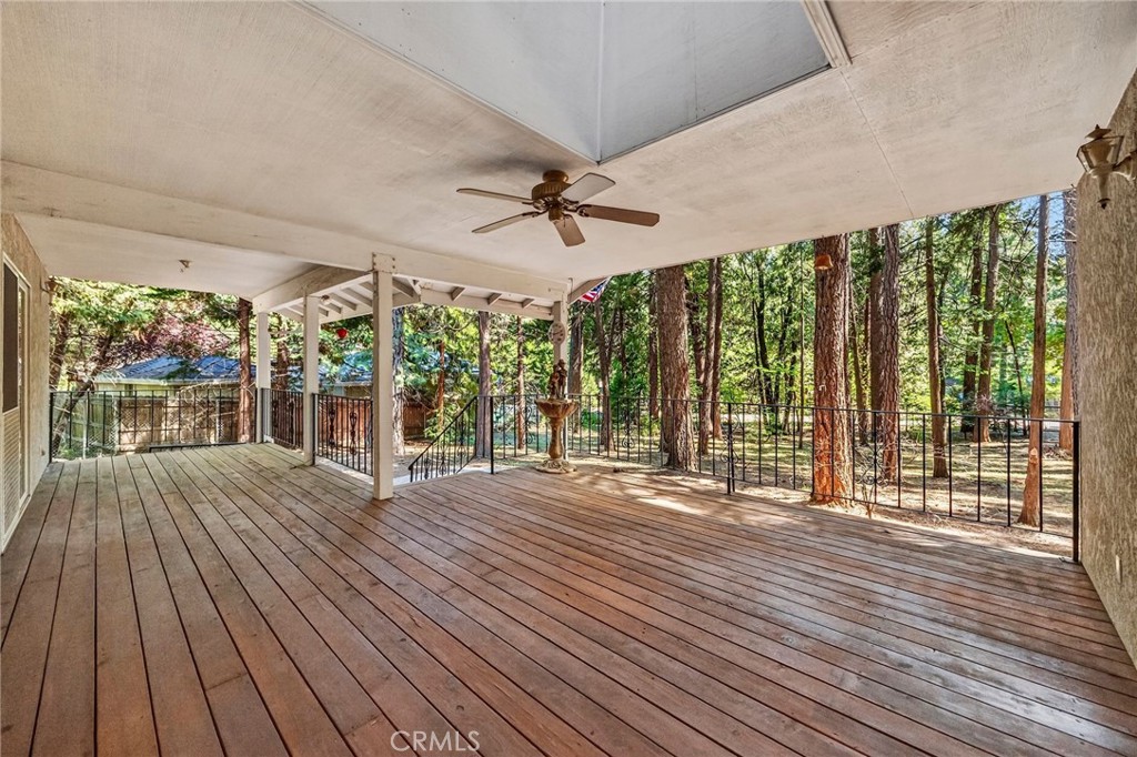 6463 Hollywood Road Magalia, CA 95954 - Photo 5 of 64 Fabulous Porch space