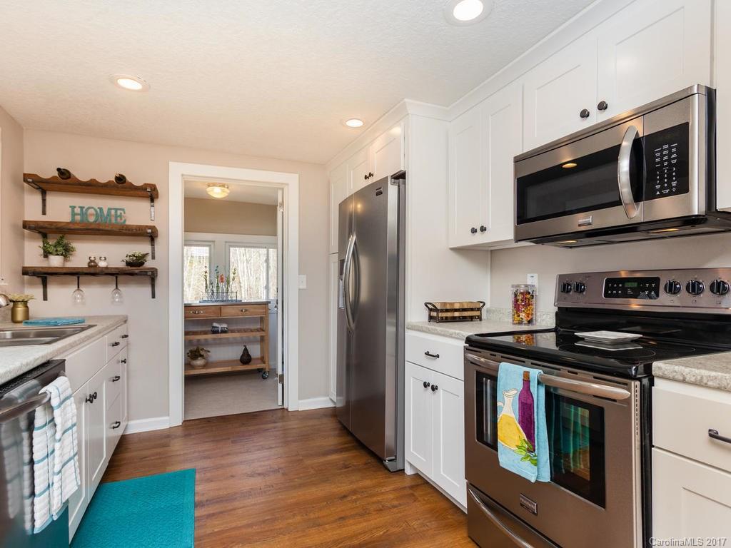 730 Morgan Hill Road Fairview, NC 28730 - Photo 13 of 24 Gallery Image 13