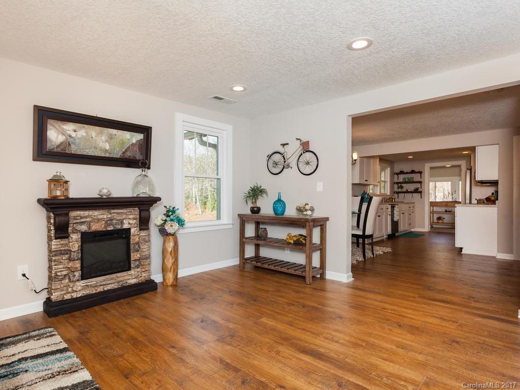 730 Morgan Hill Road Fairview, NC 28730 - Photo 10 of 24 Gallery Image 10