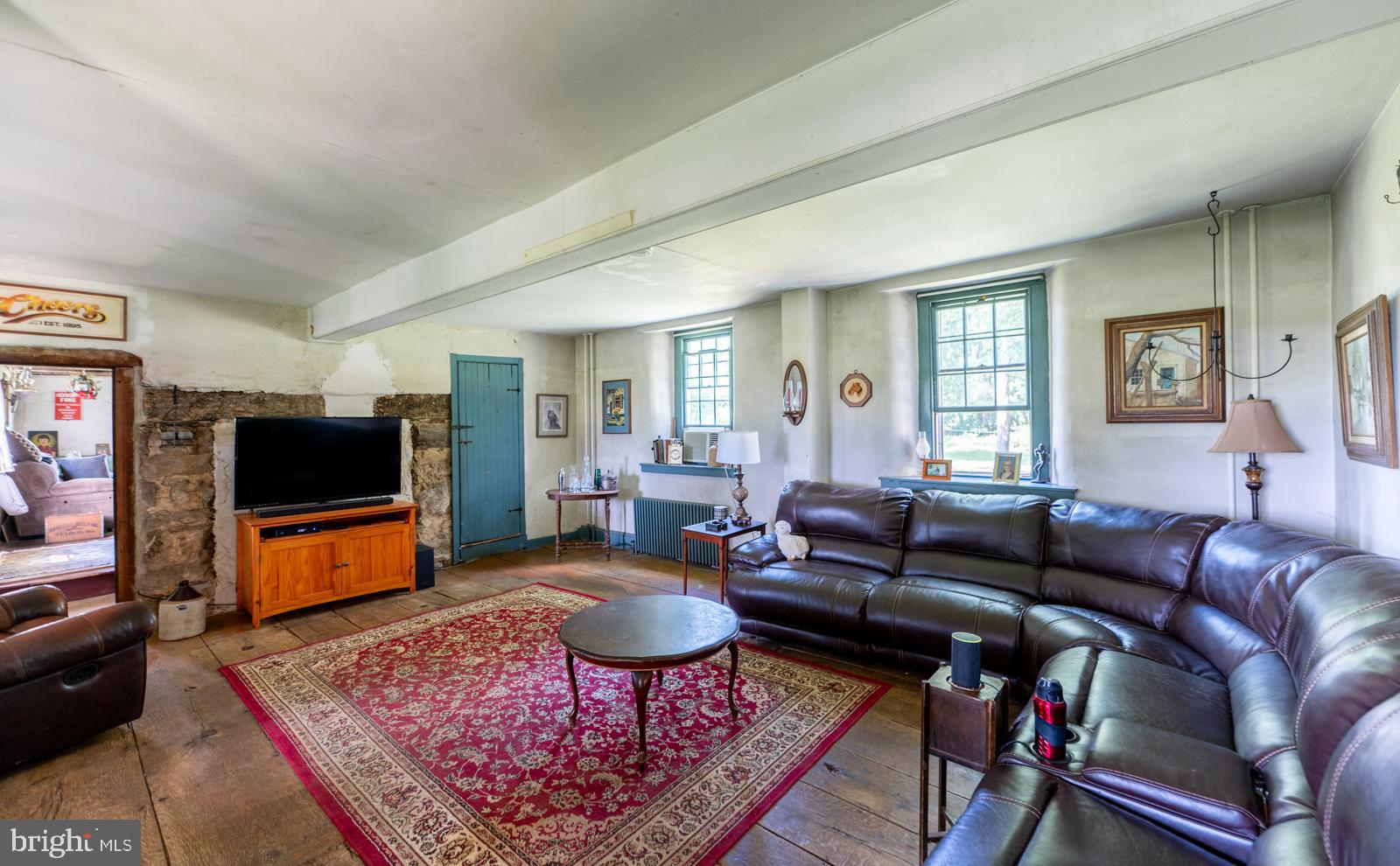 3334 Conestoga Road Glenmoore, PA 19343 - Photo 7 of 49 Living Rm
