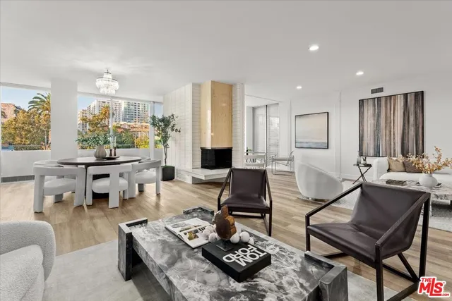 $1,518,000 | 1333 South Beverly Glen Boulevard, Unit 405, Los Angeles, CA 90024