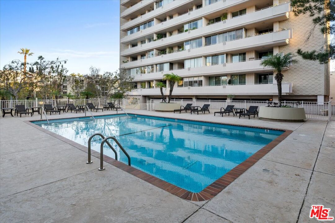 1333 South Beverly Glen Boulevard, Unit 405 Los Angeles, CA 90024 - Photo 21 of 25
