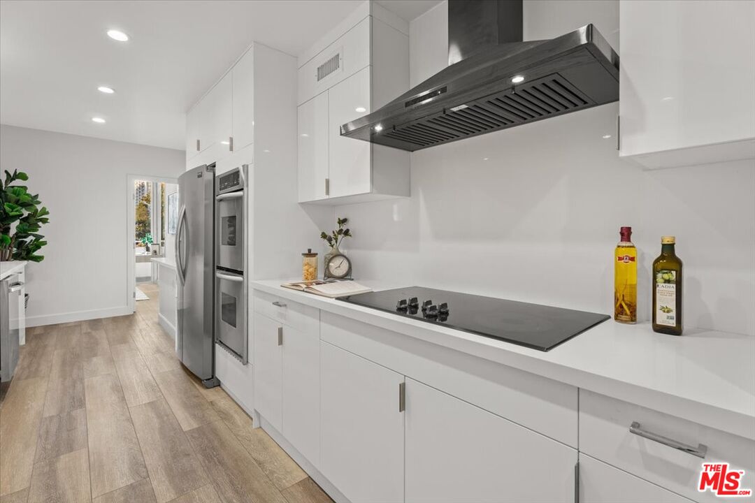 1333 South Beverly Glen Boulevard, Unit 405 Los Angeles, CA 90024 - Photo 9 of 25