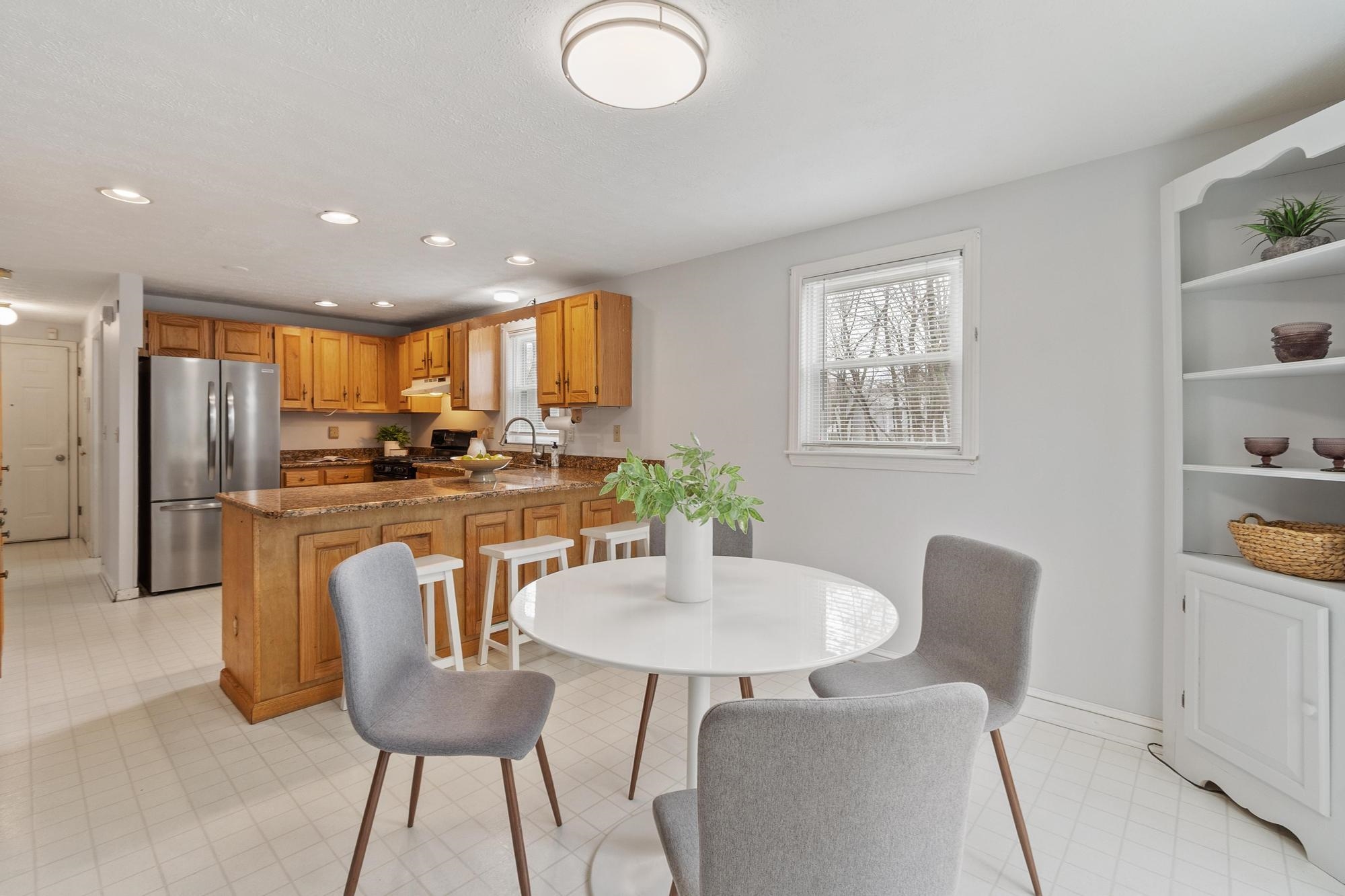 5 Rachel Court Derry, NH 03038 - Photo 12 of 45