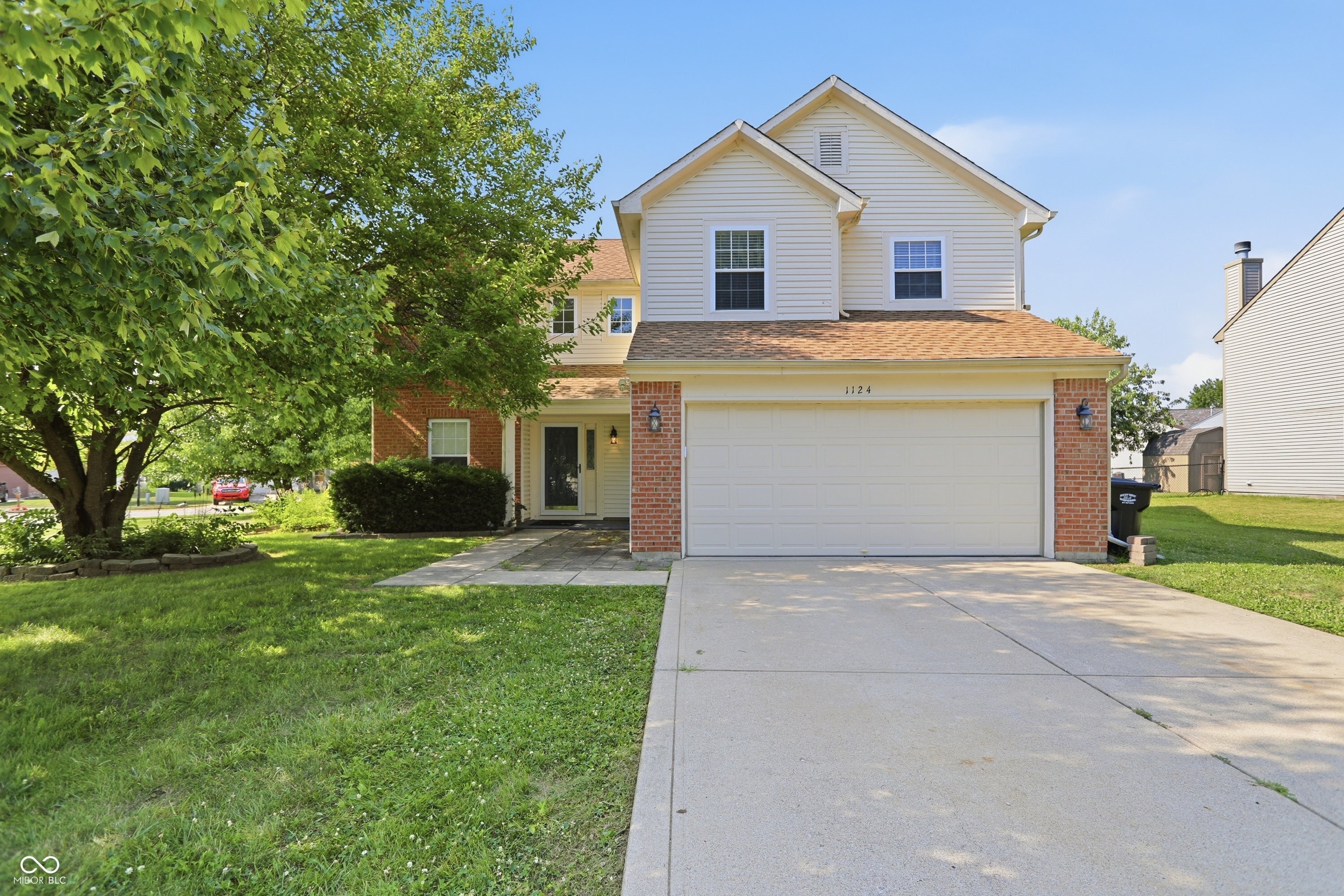1124 Pebble Court Anderson, IN 46013 - Photo 1 of 32