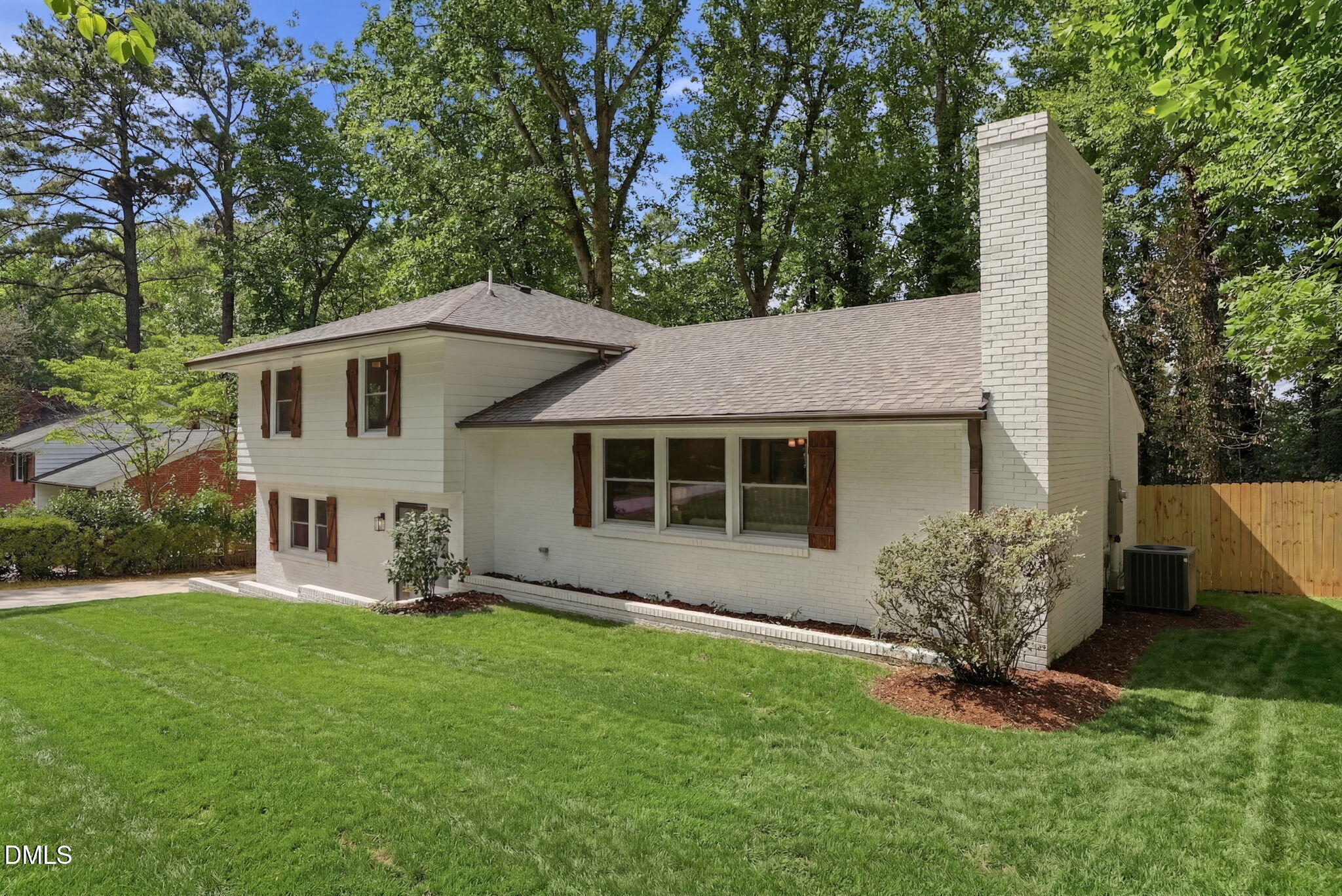1810 Varnell Avenue Raleigh, NC 27612 - Photo 3 of 81 1810 Varnell Ave-6