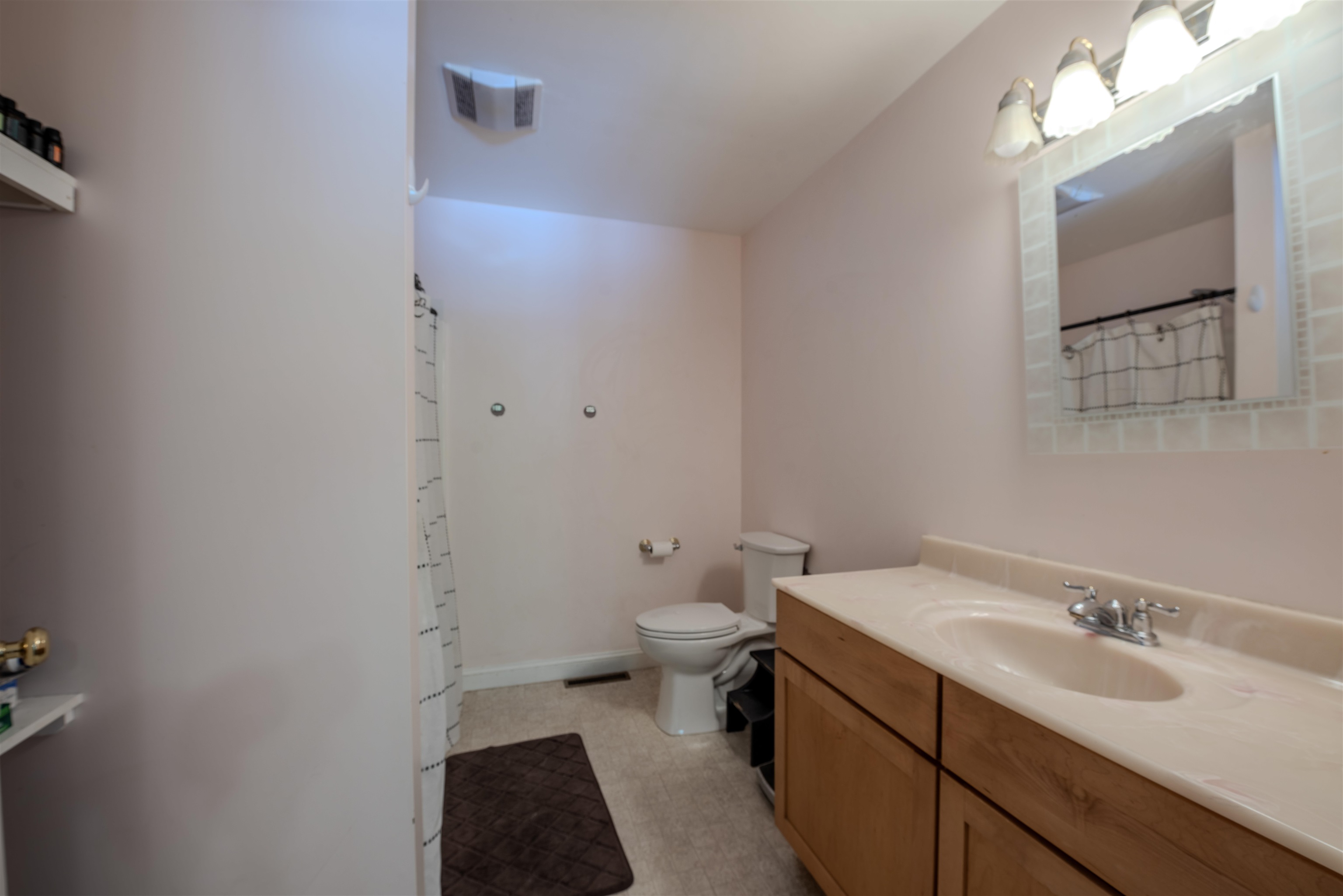 633 First Crown Point Road Strafford, NH 03884 - Photo 10 of 26 Gallery Image 10