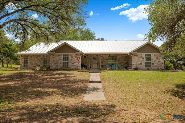 $599,900 | 3182 Live Oak Road, Cuero, TX 77954