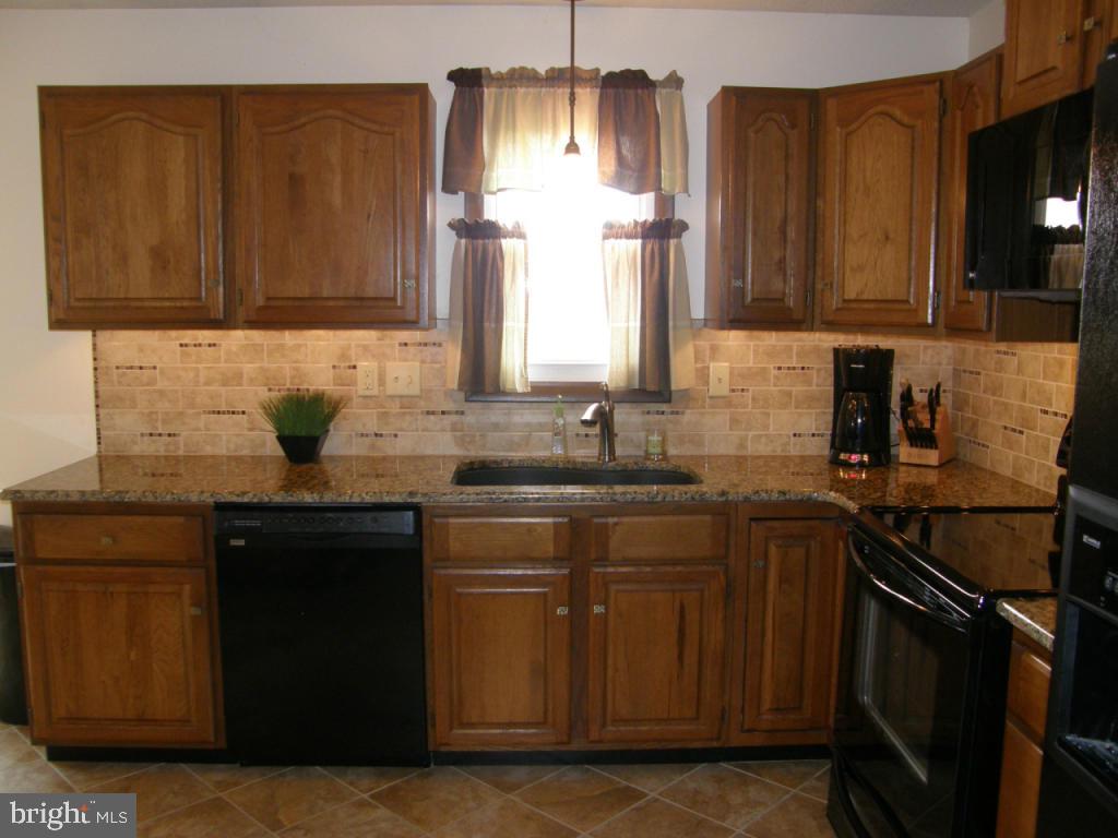 3083 Homestead Road Mount Joy, PA 17552 - Photo 2 of 29 Gallery Image 2