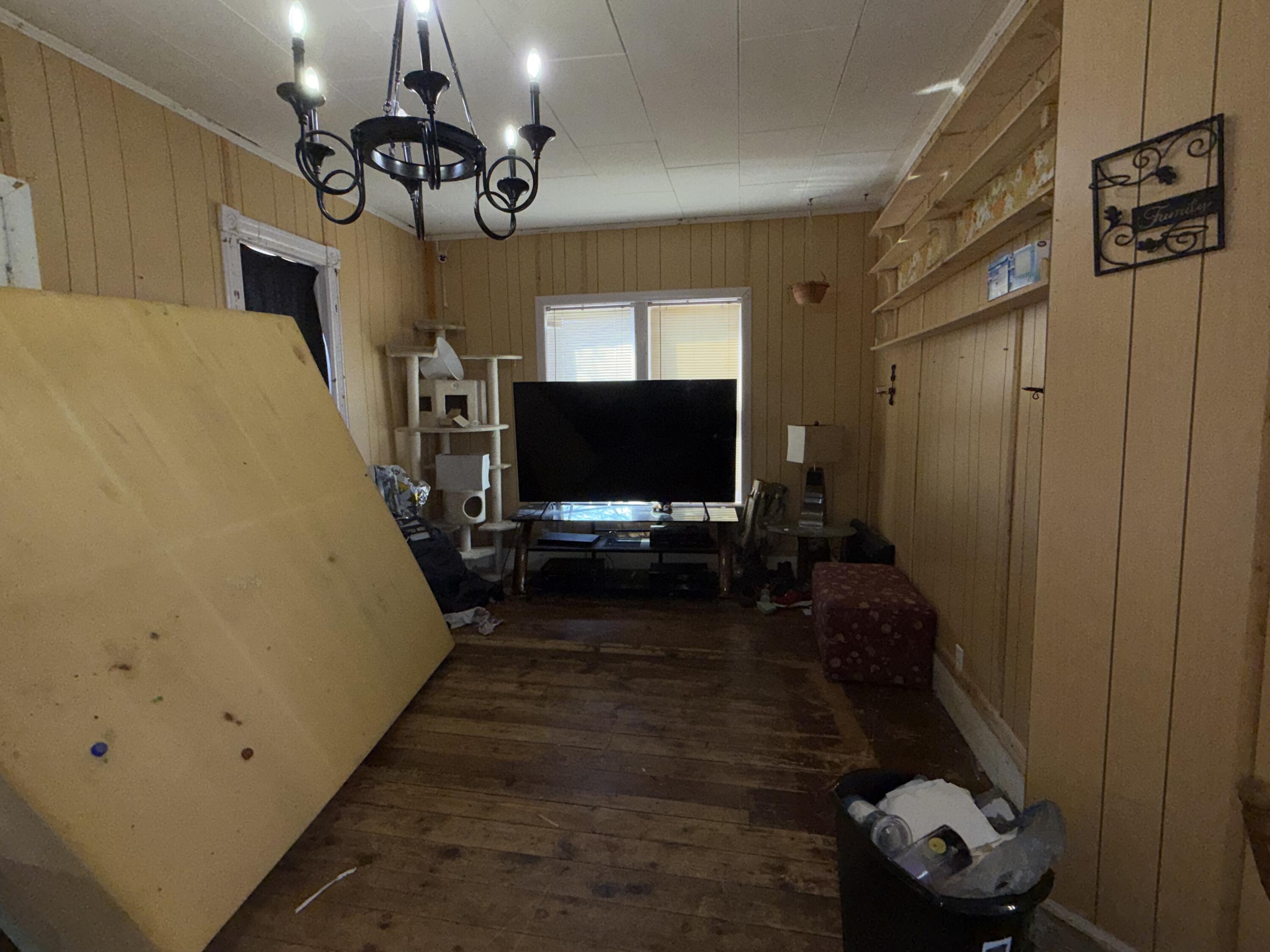 800 Division Street Cheboygan, MI 49721 - Photo 16 of 35 image00016