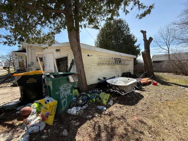 $49,800 | 800 Division Street, Cheboygan, MI 49721