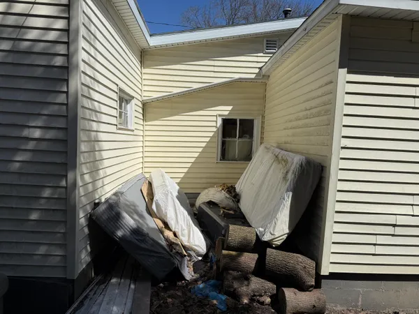 $49,800 | 800 Division Street, Cheboygan, MI 49721