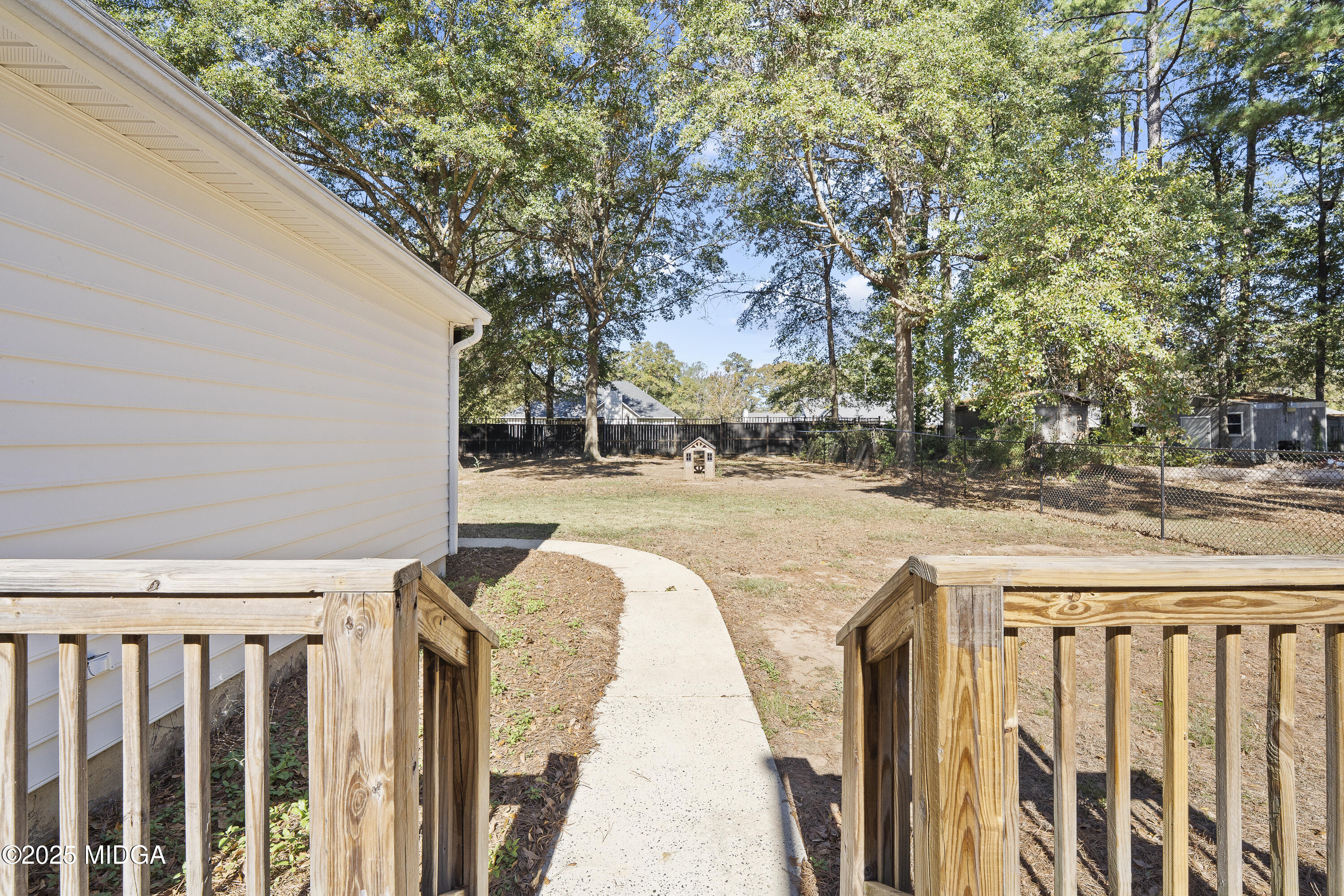113 Ridge Circle Macon, GA 31216 - Photo 33 of 36 113 Ridge Cir-04833