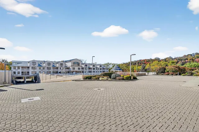 a view of an ocean and a building
