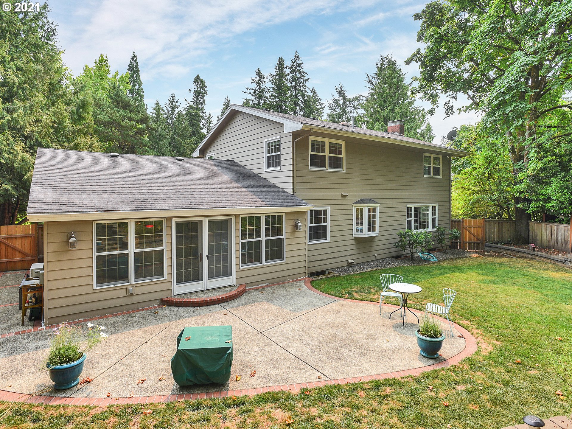 7265 Southwest Sharon Lane Portland, OR 97225 - Photo 30 of 32 Gallery Image 30