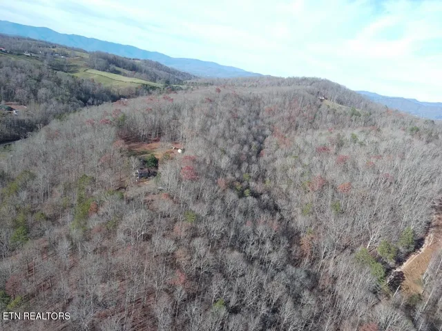 $325,000 | 127 Lark Lane, La Follette, TN 37766