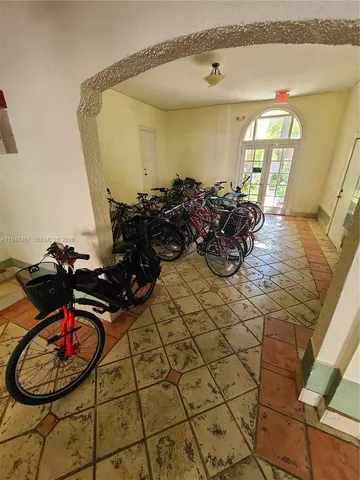 $1,750 | 900 16th Street, Unit 109, Miami Beach, FL 33139