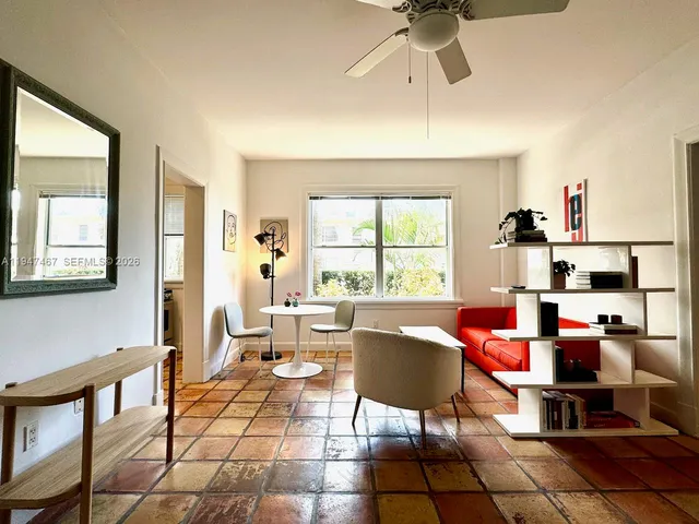 $1,750 | 900 16th Street, Unit 109, Miami Beach, FL 33139