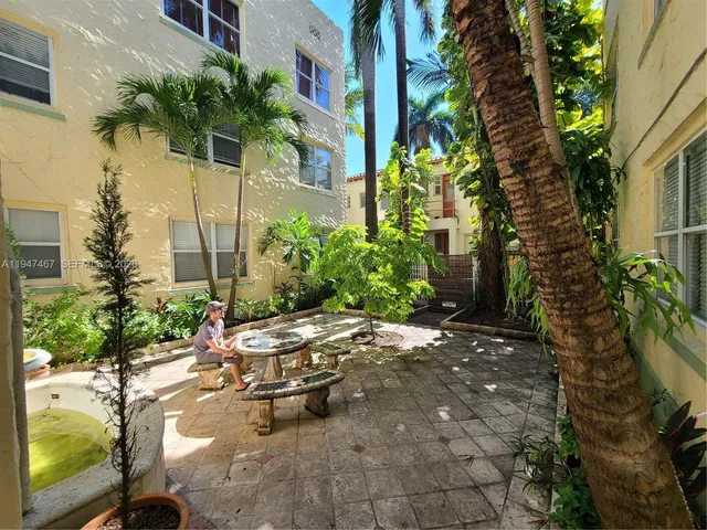 $1,750 | 900 16th Street, Unit 109, Miami Beach, FL 33139
