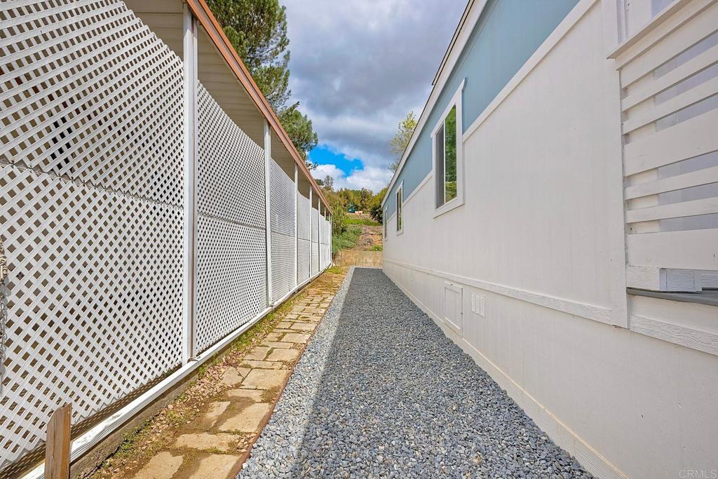 28890 Lilac Road Valley Center, CA 92082 - Photo 34 of 57