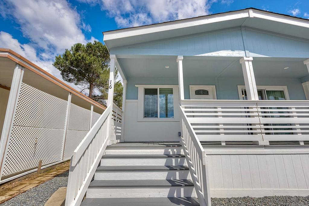 28890 Lilac Road Valley Center, CA 92082 - Photo 5 of 57