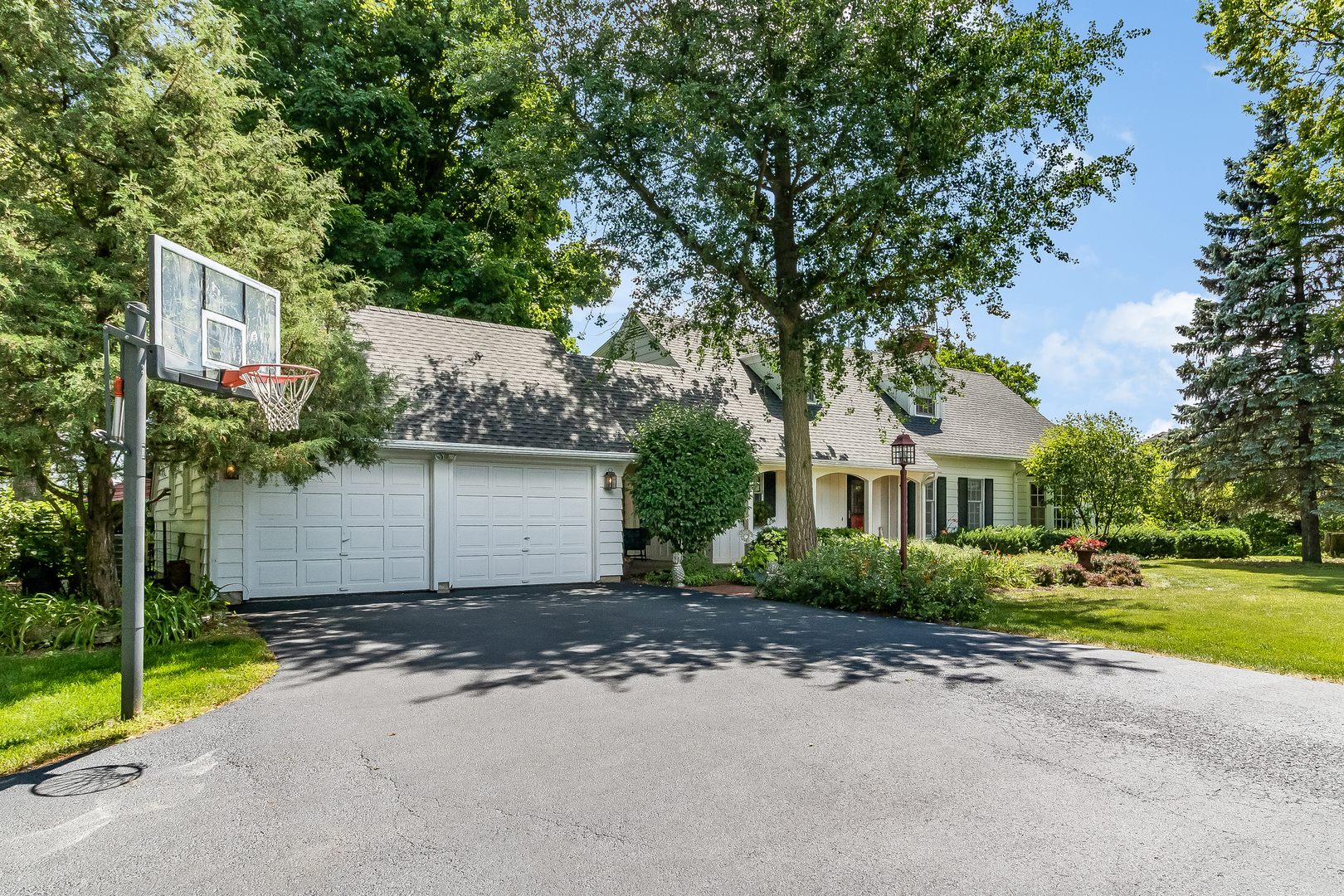961 Deerpath Road North Aurora, IL 60542 - Photo 2 of 28
