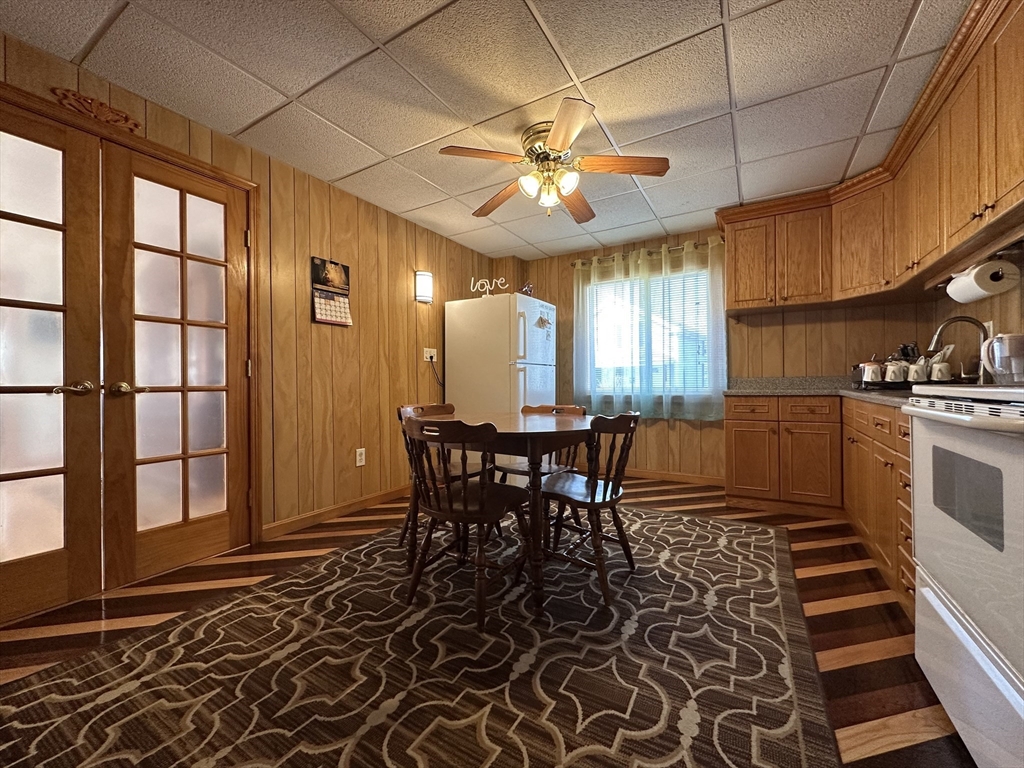 133 Hampden Street West Springfield, MA 01089 - Photo 17 of 34