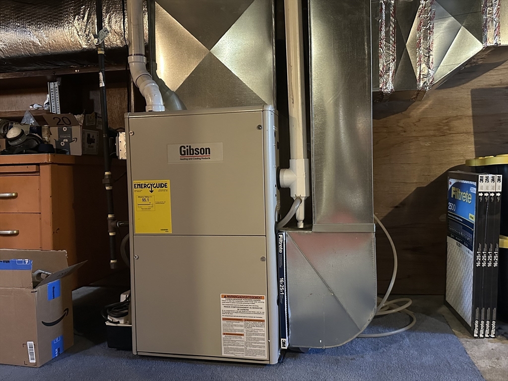 133 Hampden Street West Springfield, MA 01089 - Photo 33 of 34