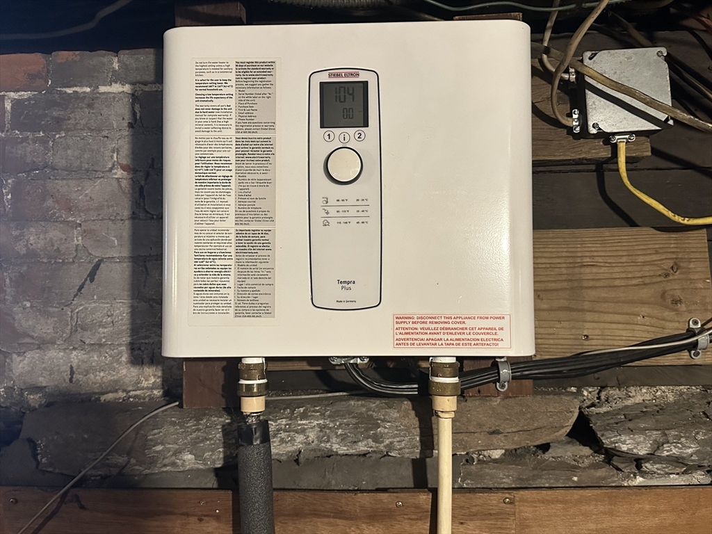 133 Hampden Street West Springfield, MA 01089 - Photo 34 of 34