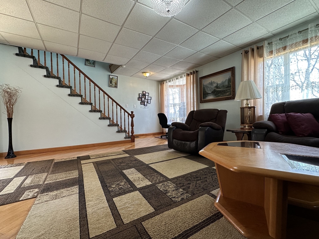 133 Hampden Street West Springfield, MA 01089 - Photo 10 of 34