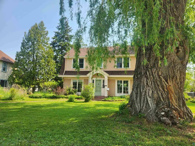 $305,500 | 822 MacArthur Avenue, Ashland, WI 54806