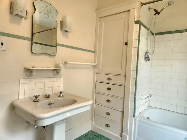 $305,500 | 822 MacArthur Avenue, Ashland, WI 54806