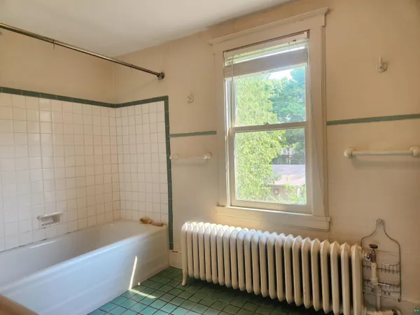 $290,000 | 822 MacArthur Avenue, Ashland, WI 54806