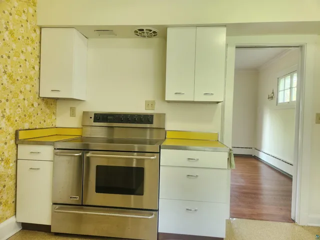 $305,500 | 822 MacArthur Avenue, Ashland, WI 54806