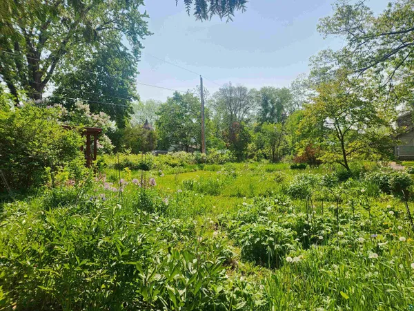 $290,000 | 822 MacArthur Avenue, Ashland, WI 54806