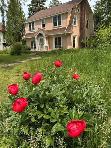 $305,500 | 822 MacArthur Avenue, Ashland, WI 54806