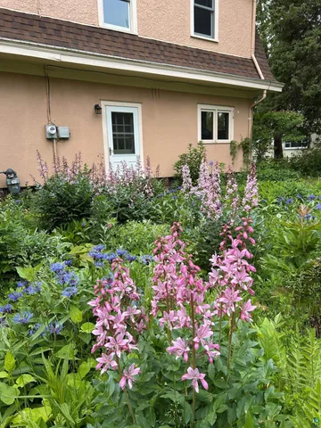 $305,500 | 822 MacArthur Avenue, Ashland, WI 54806